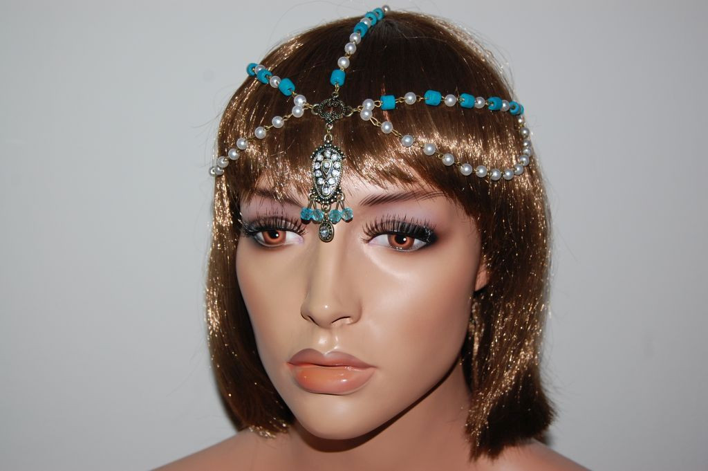 Necklace ethnic blue headband and glitter