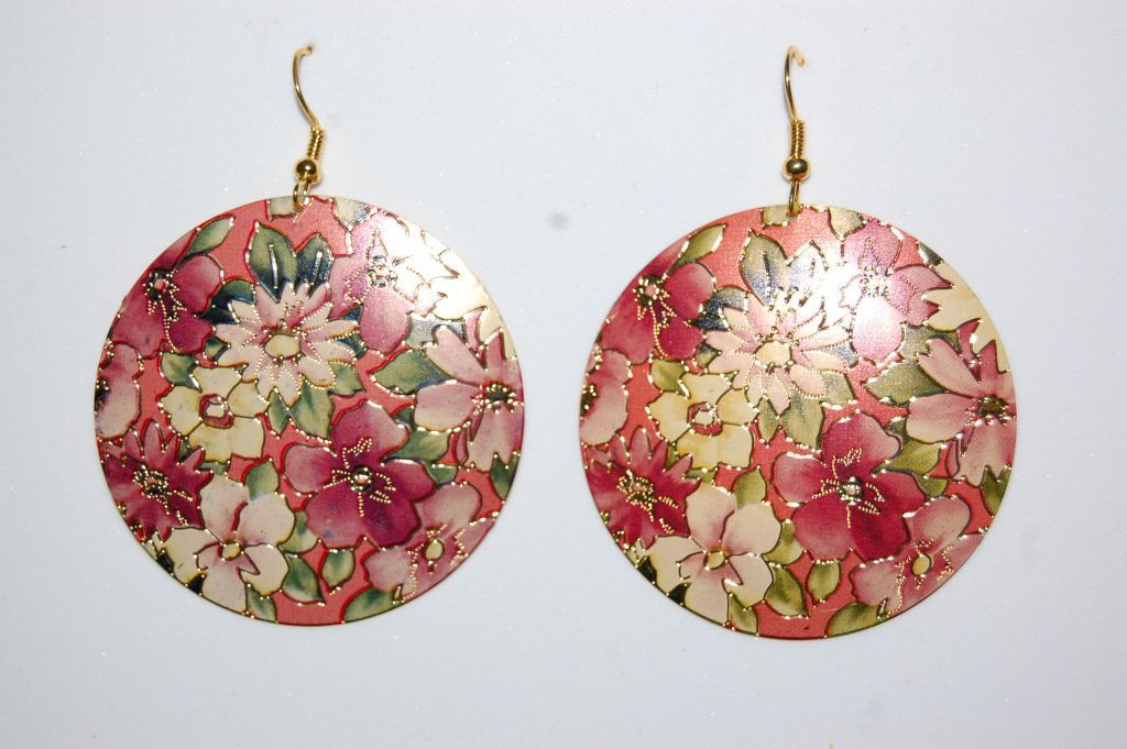 Earrings gold engraved flowers