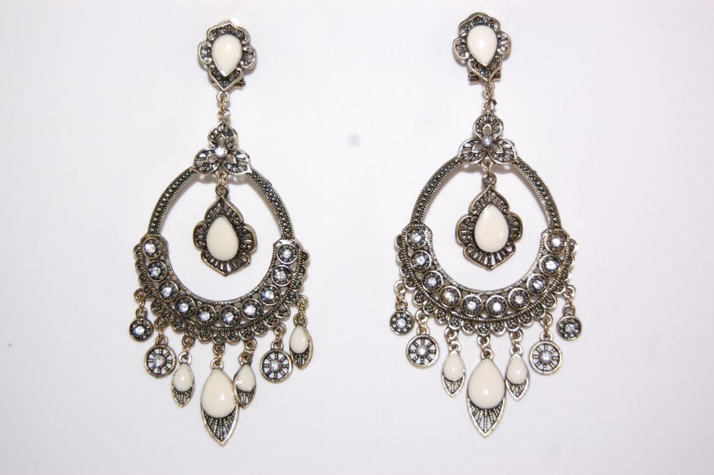 Pendientes Morgana dorado beige