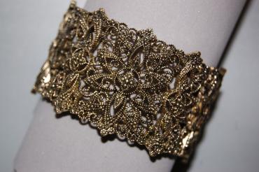 Pulsera brazalete Trinidad oro viejo
