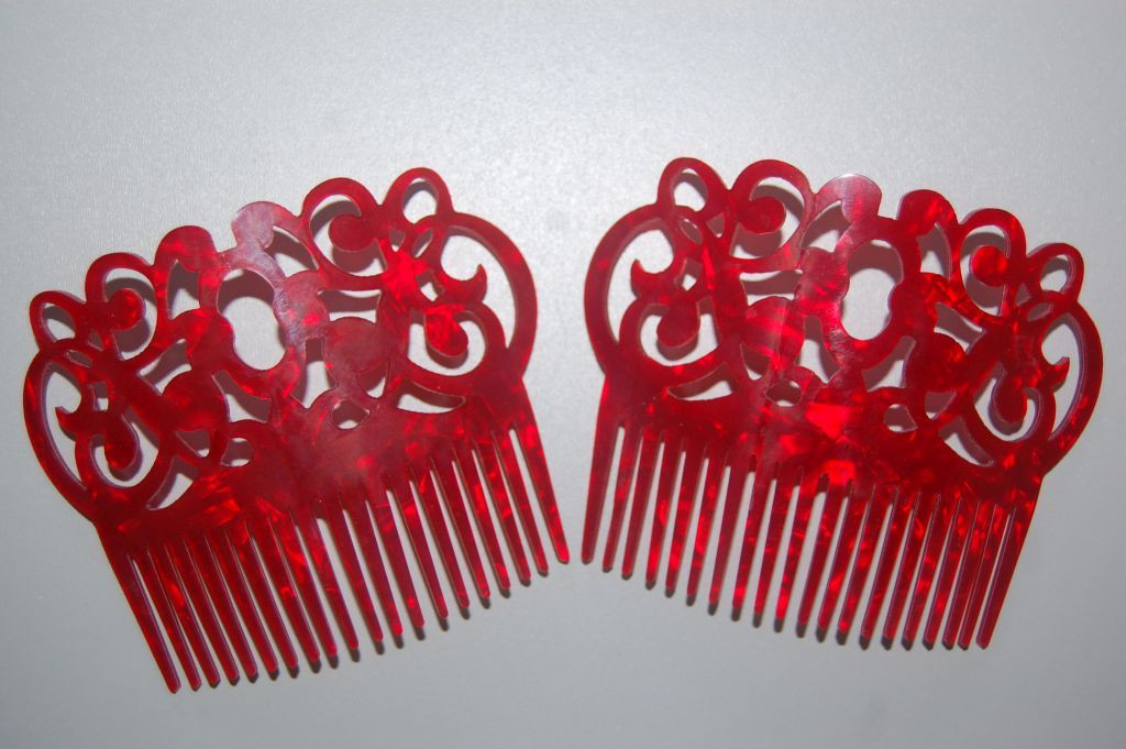 Conjunto 2 peinas gitanilla rojo