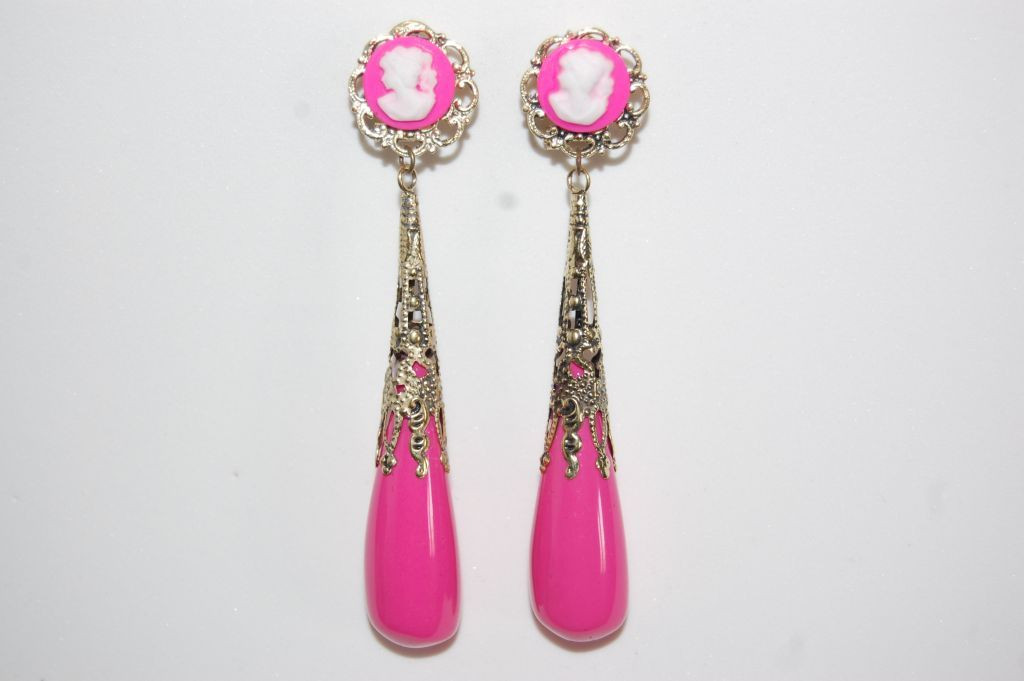 Fuchsia House coral earrings