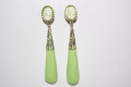 Coral earrings stand pistachio