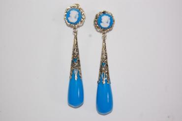 Earrings coral blue booth