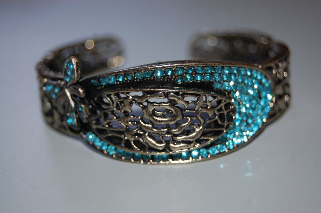 Pulsera brazalete brillos turquesa 