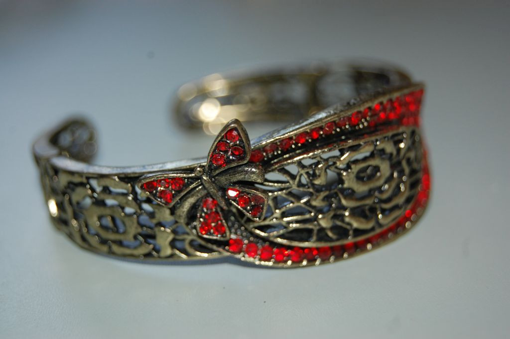 Pulsera brazalete brillos rojo