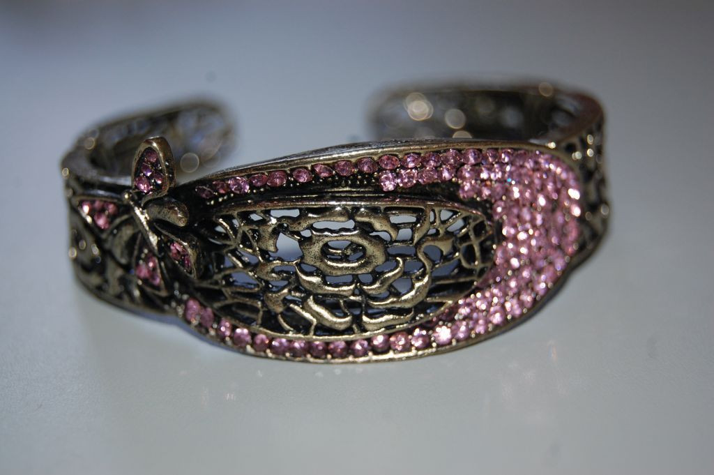 Pink sparkles Cuff Bracelet