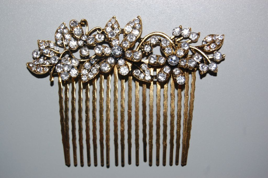 Comb gold with flowers, leaves and Butterfly