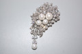 Great bouquet bride and Pearl brooch