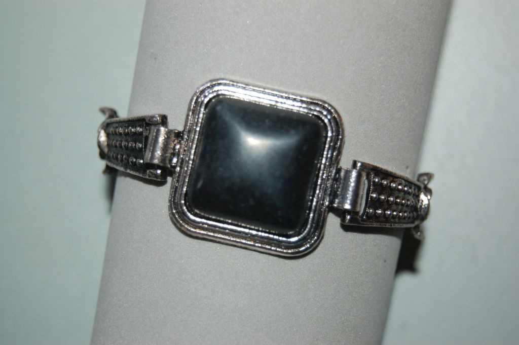 Pulsera negra noche y plata