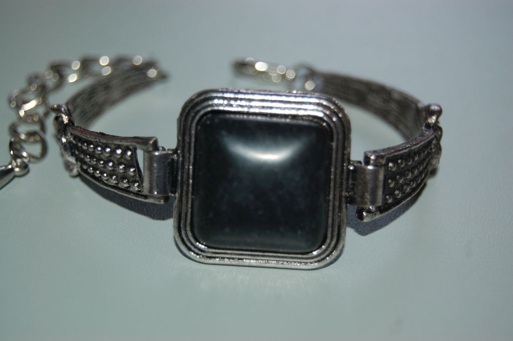 Pulsera negra noche y plata