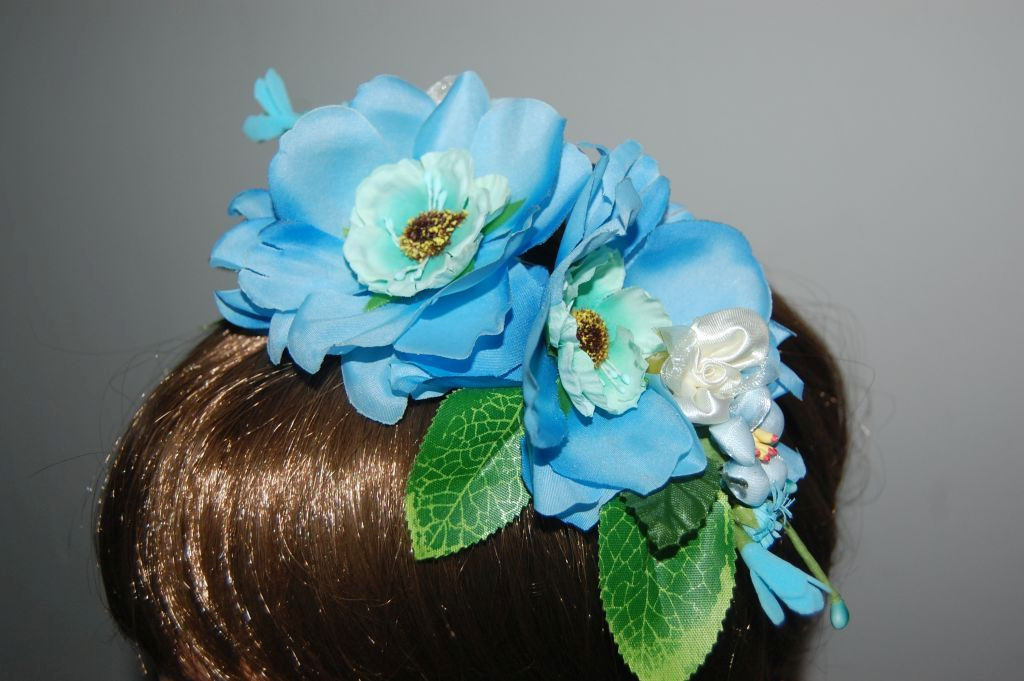 Fair corsage blue