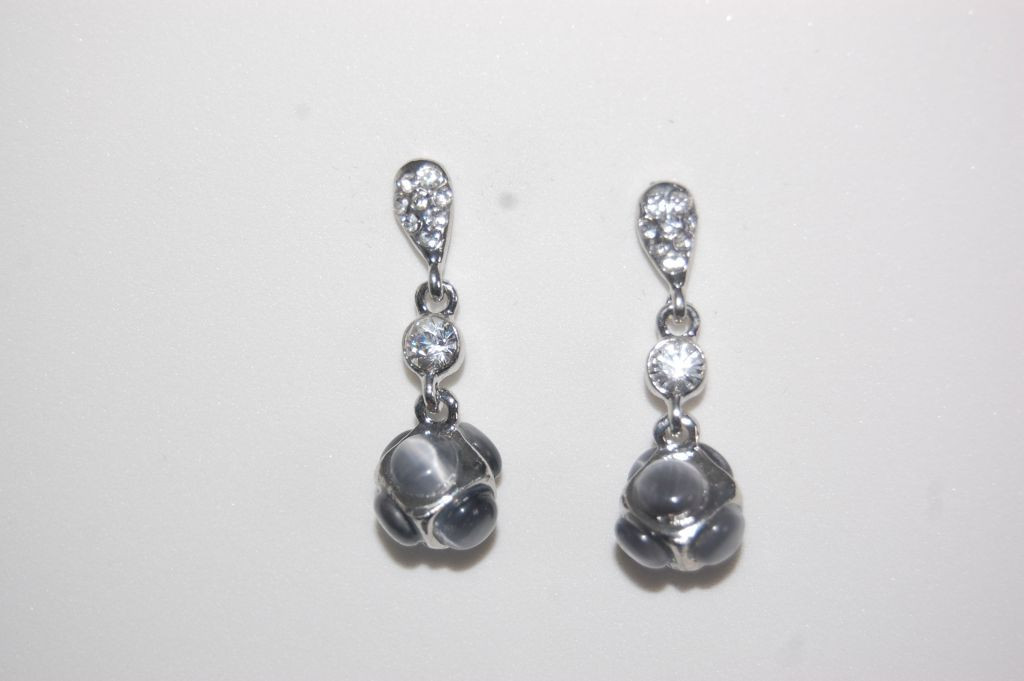 Pendientes Mamba gris y brillos