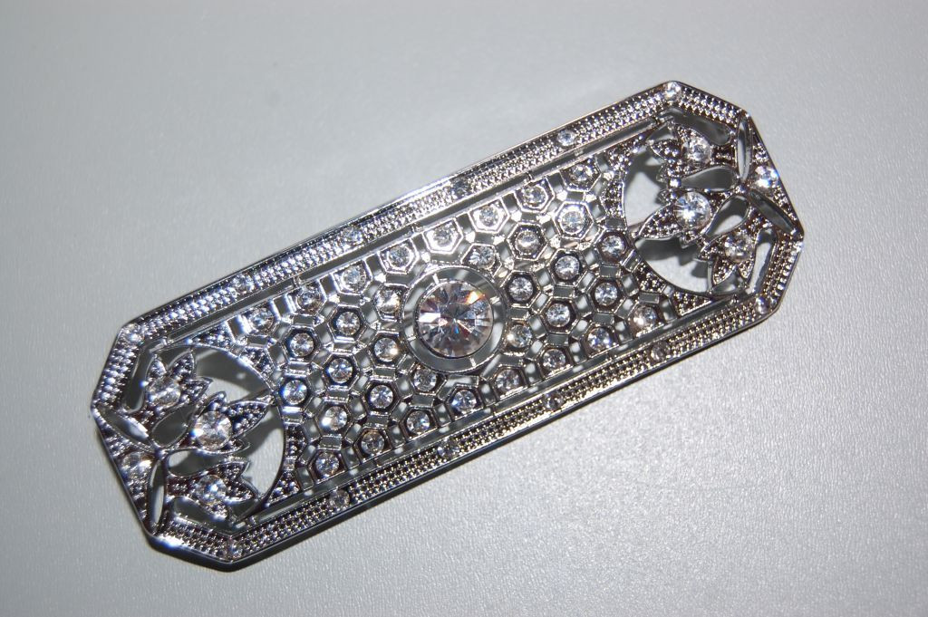 Brooch thousand white diamonds