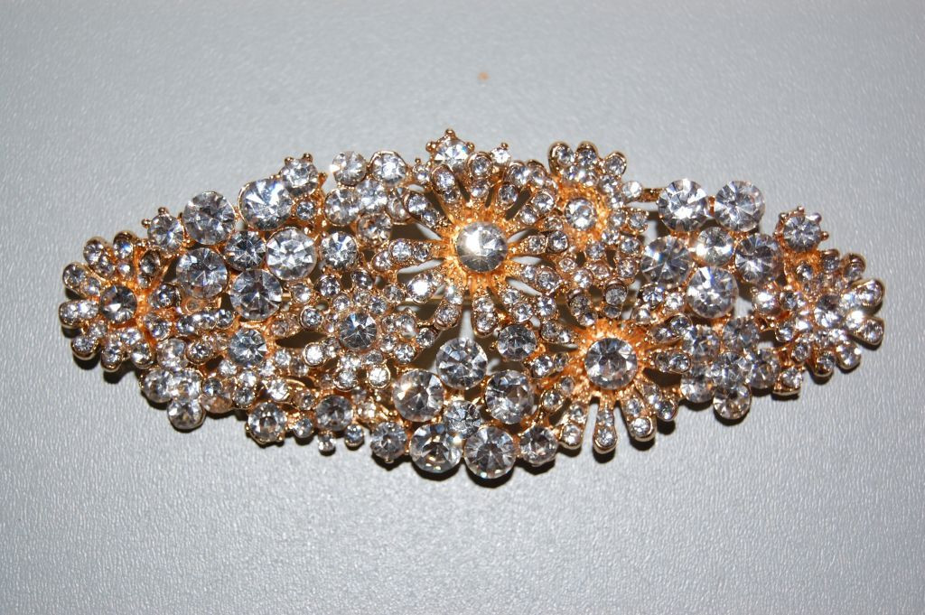 Brooch Italy gold and white glitter