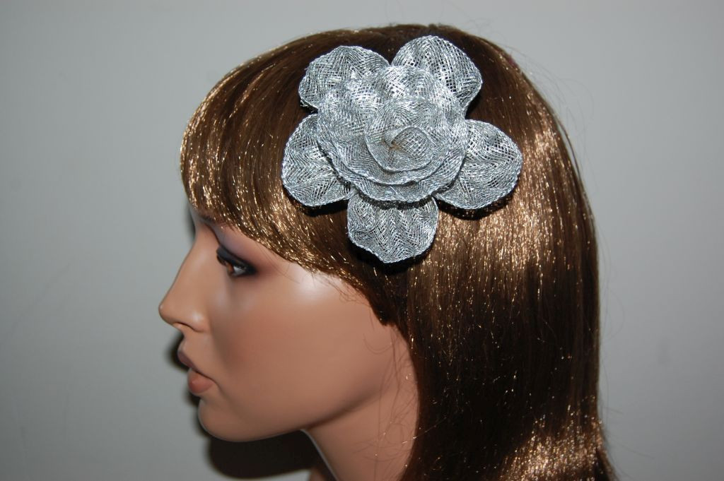 Played single flower bright silver