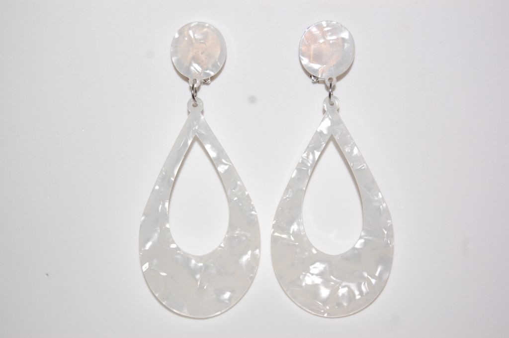 Macarena earrings white carei