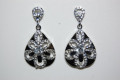 Pendientes Medieval brillos blancos
