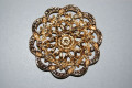 Brooch Jara intense gold