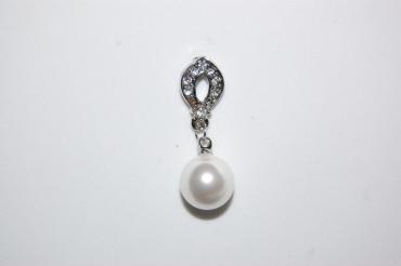 Isabel pearl earrings and sparkles