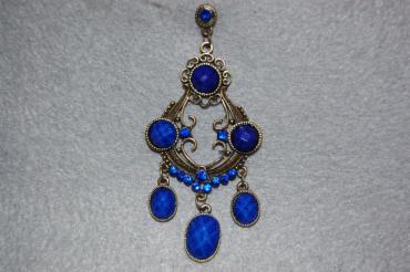 Pendiente grande azul
