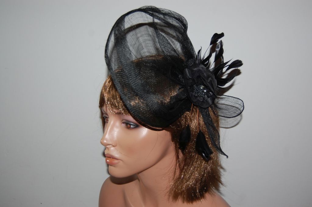 Eva black headdress