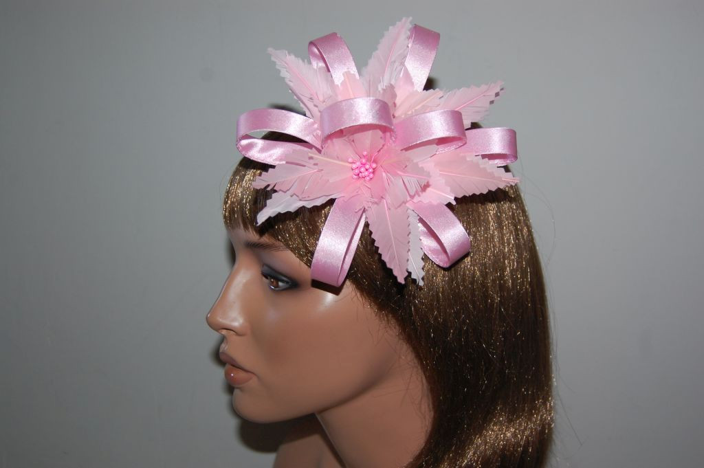 Touched satin corsage pink