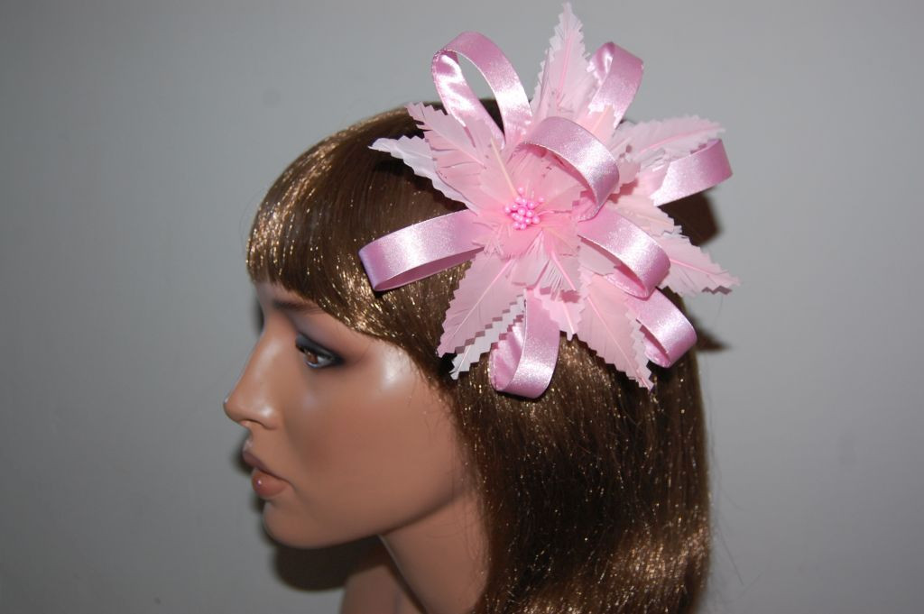 Touched satin corsage pink
