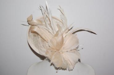 Beautiful beige Natacha headdress