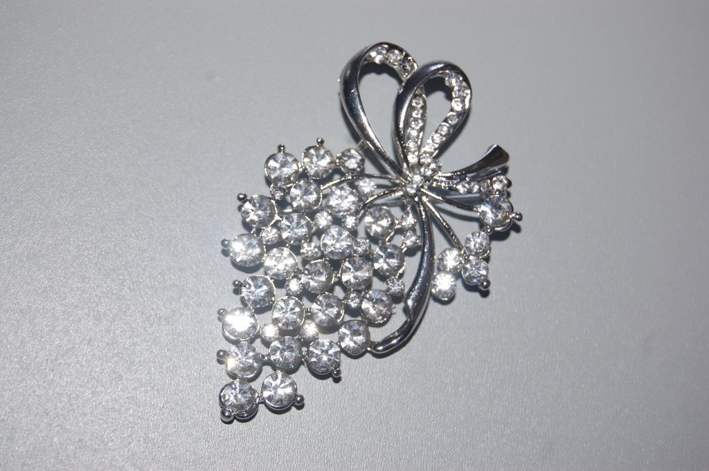 Broche gran ramo plata y diamantes