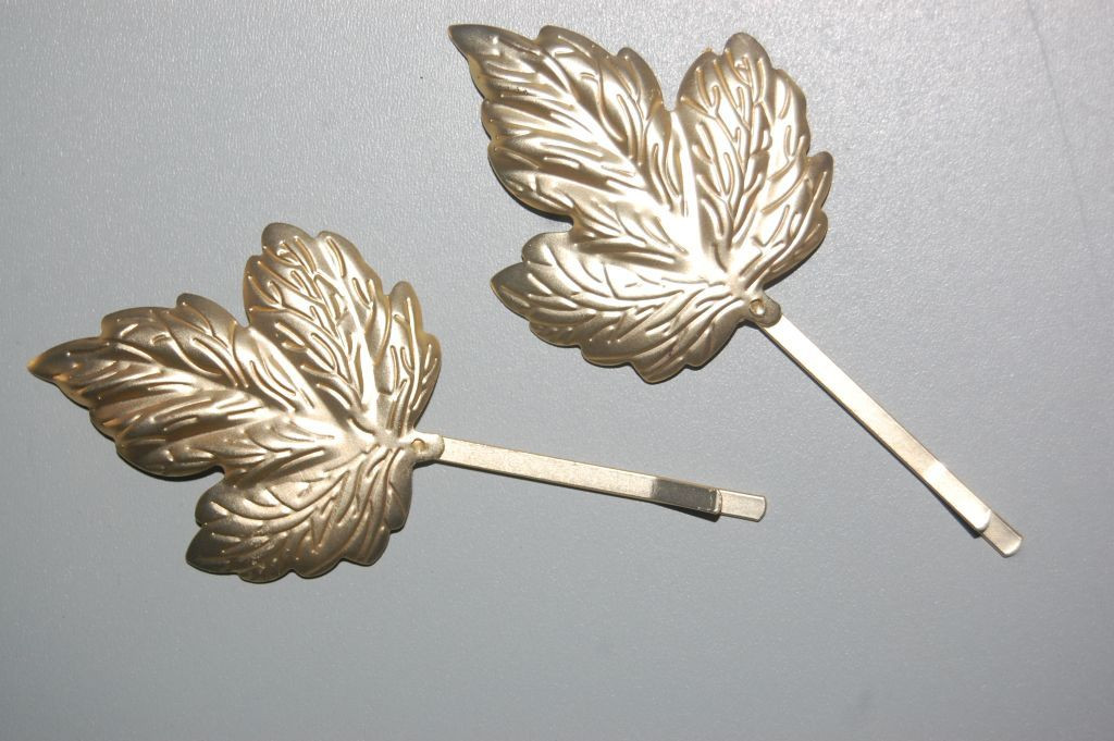 Two forks set gold leaf