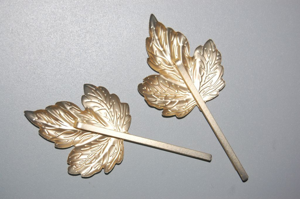 Two forks set gold leaf