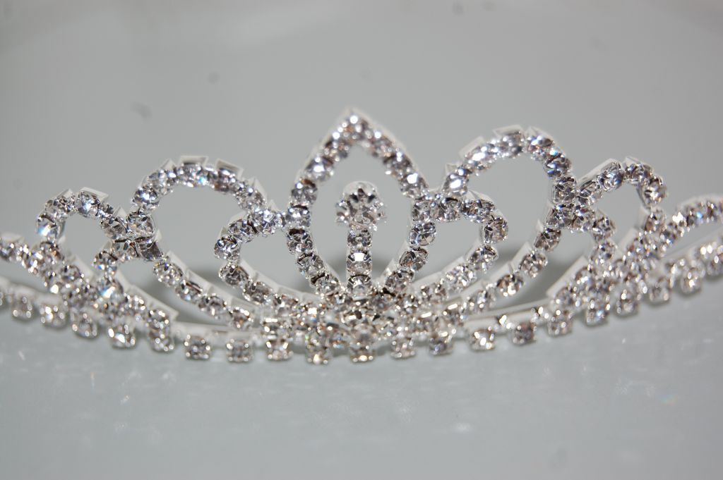 Tiara princesa Leonor brillos