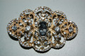 Brooch Asturias gold and white