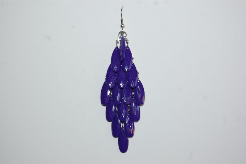 Pendientes 16 lágrimas morado