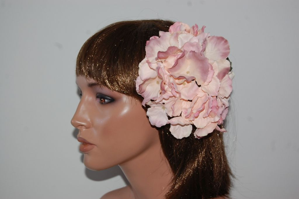 Capuchin pink corsage