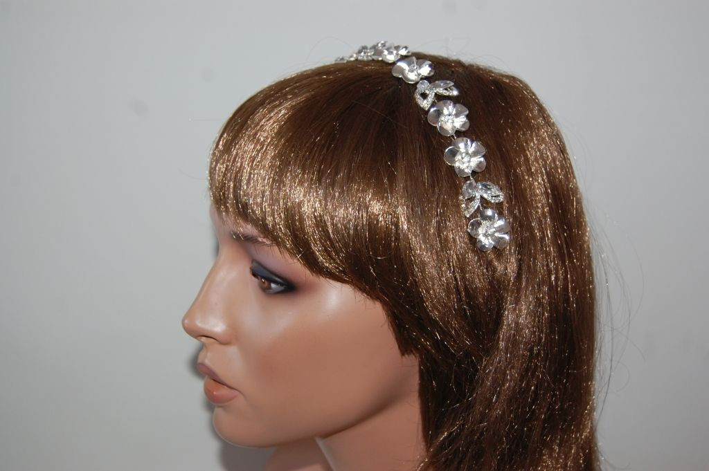 Tiara plata de bellas flores