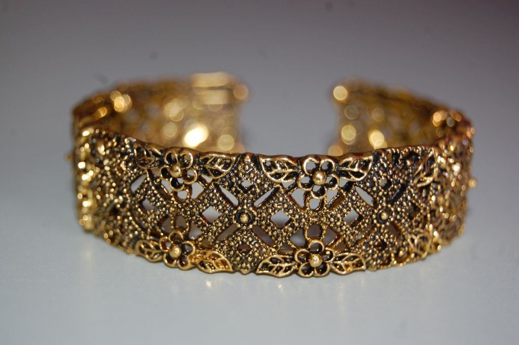 Bracelet Bangle ladies gold old