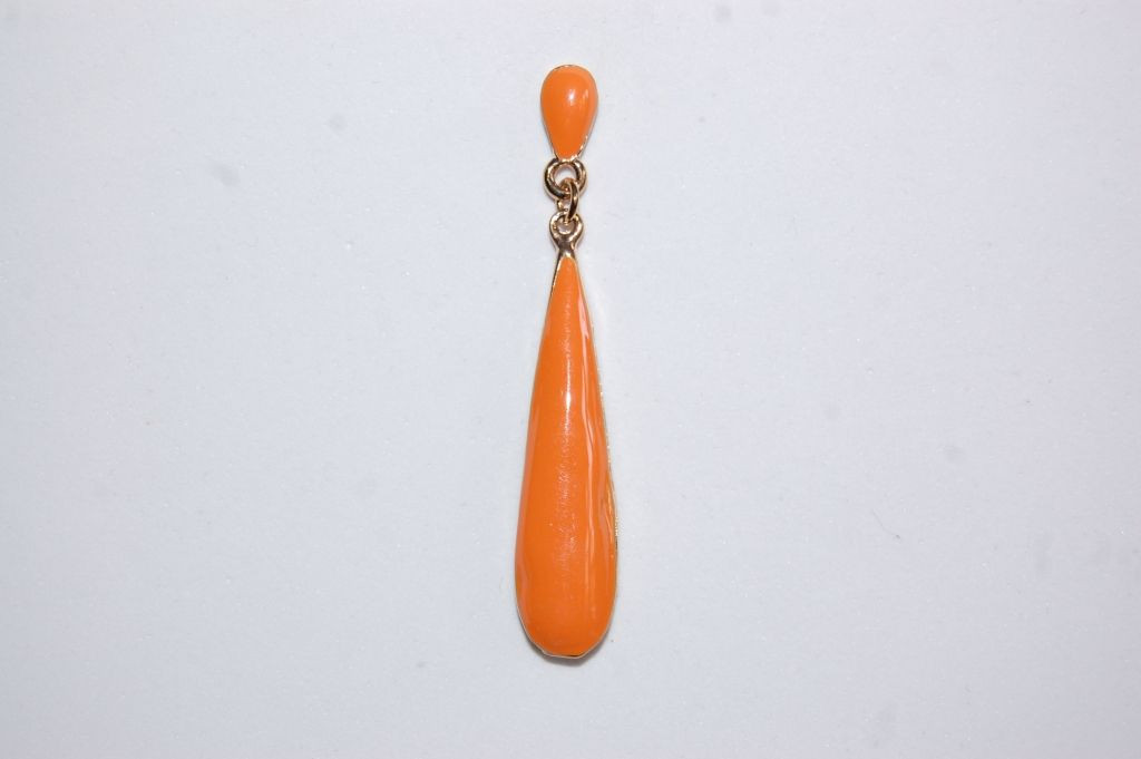 Outstanding metal Orange Teardrop