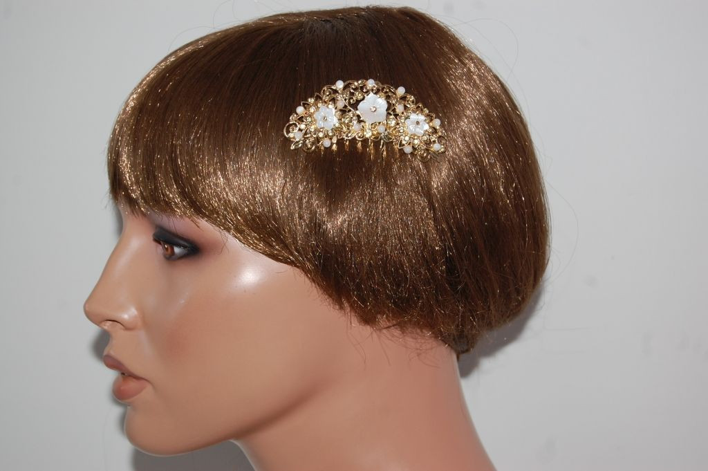 Comb loves Golden shell