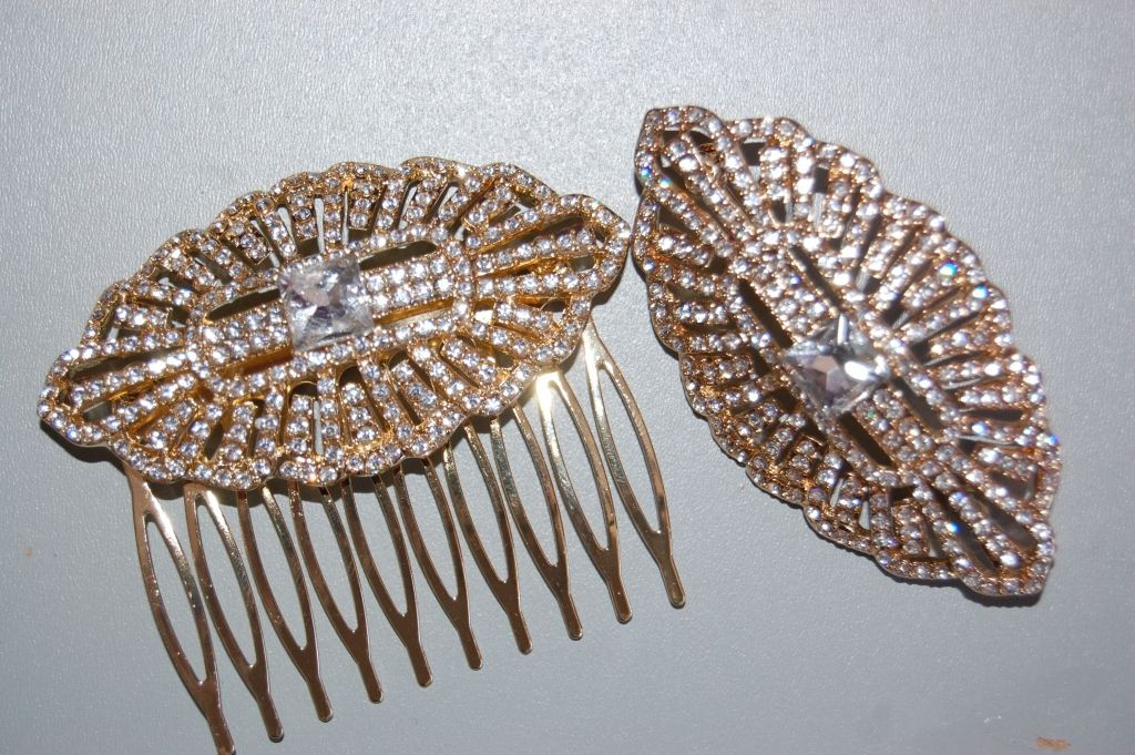 Combs Andalusia gold and white glitter