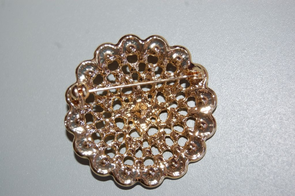 Broche Ángeles dorado