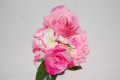 Ramillete de flores fucsia y rosa