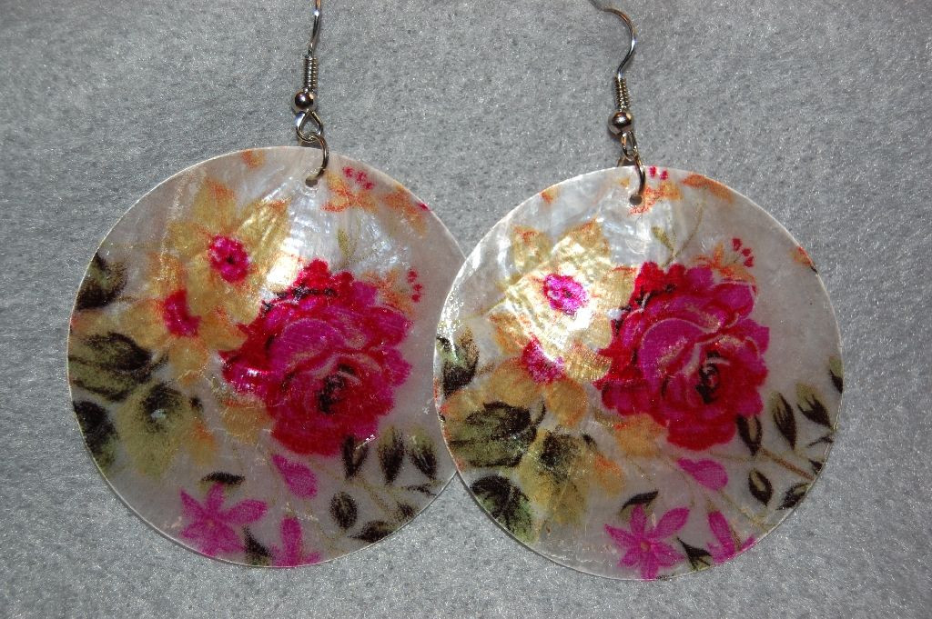 Pendientes nacar con flores