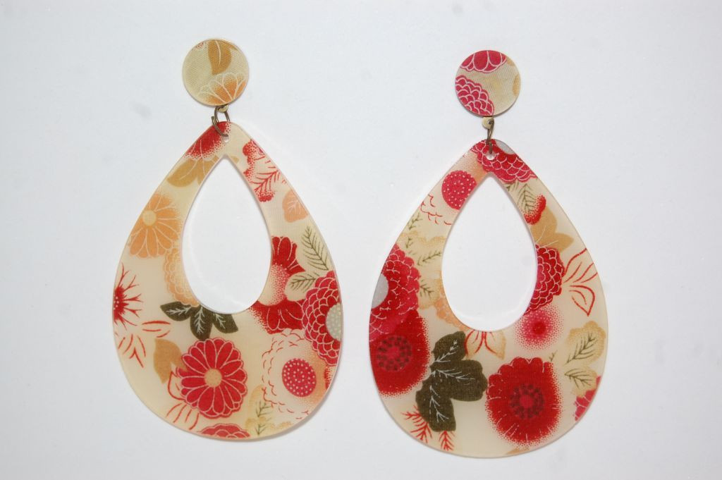 Pendientes floral crema y grana