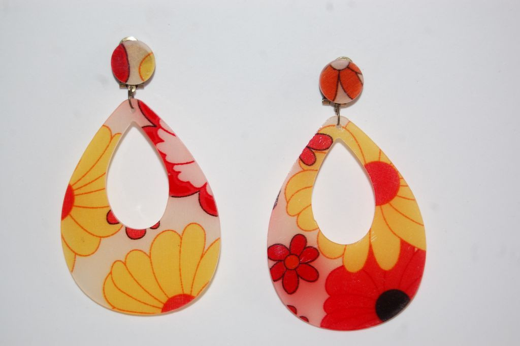 Pendientes flora rojo y amarillo