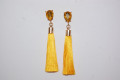 Pendientes flecos dorado yema