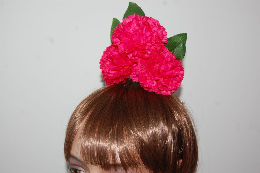 Ramillete flamenca 3 claveles fucsia