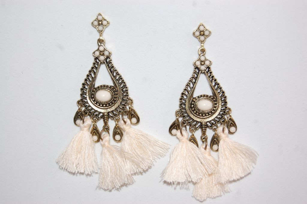 Pendientes flamenca Hilandera beige