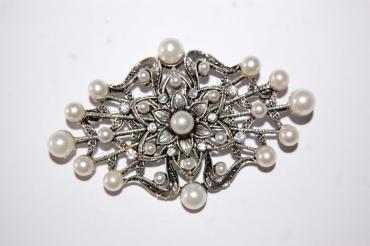 Broche Gala plata vieja y perlas